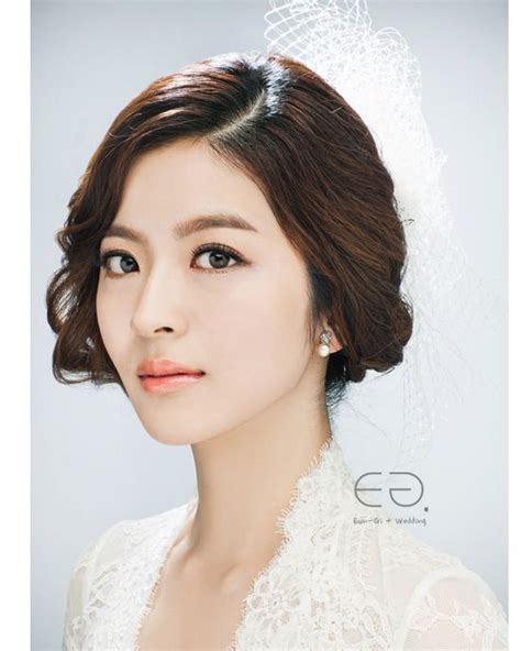 Pin By Eun Gi Korea Wedding On Korean Bridal Make Up And Hair Styling