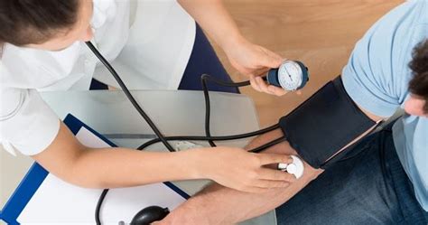 Early Warning Signs Your Blood Pressure Is Dangerously High 1 In 5 Don
