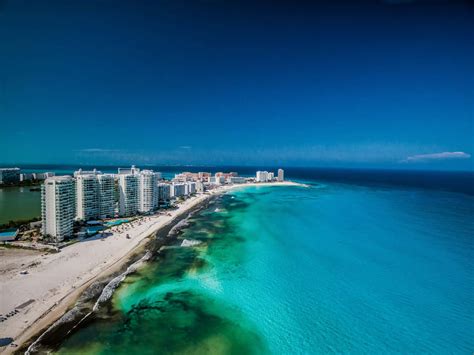 Even the locals seek refuge from the blazing july sun, so think twice before you schedule your trip for that. Best Time to Visit Cancun (Month by Month Breakdown)