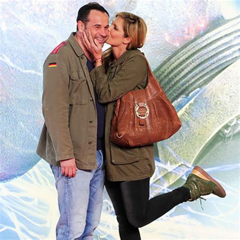 We looked inside some of the tweets by @verena_wriedt and here's what we found interesting. Verena Wriedt + Thomas Schubert: Hochzeit in Sicht | GALA.de