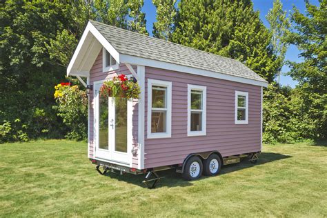 9 Brightly Colored Tiny Houses