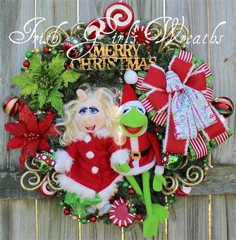 Kermit The Frog And Miss Piggy Muppets Merry Christmas Wreath Etsy