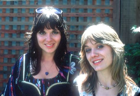 The Heart Band Sisters 33 Lovely Pics Of Ann And Nancy Wilson Together