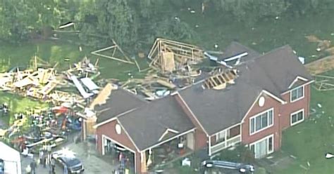 Dozen Of Tornadoes Tear Through The Midwest Cbs News