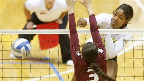 Wichita States Brown Mostrom Grab Mvc Volleyball Honors The Wichita