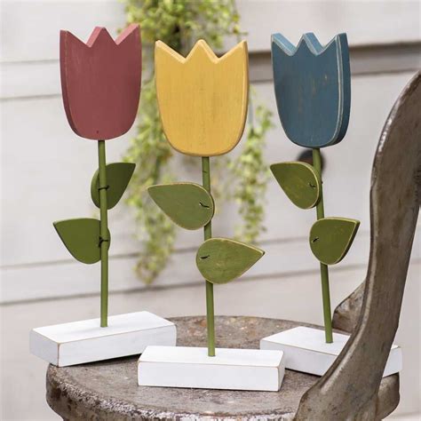 Wooden Tulip Pedestal 3 Asst