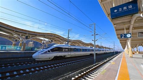 Yinchuan Lanzhou High Speed Railway Enters Service Today