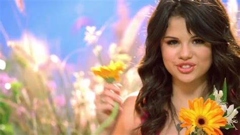 Fly To Your Heart Selena Gomez From Disneys Tinkerbell Selena