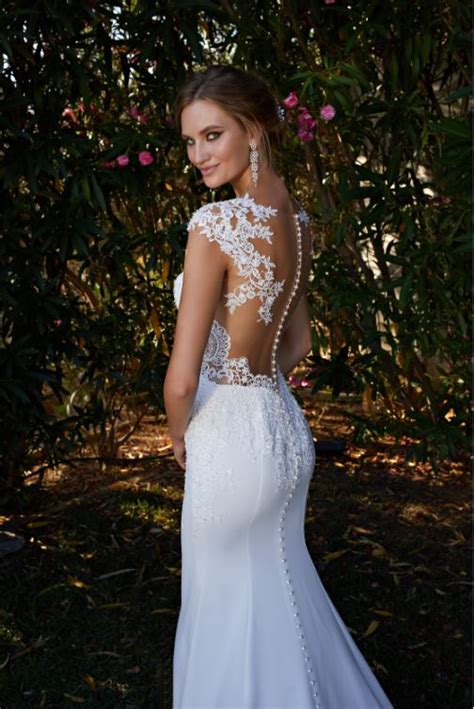 Dramatic Back Wedding Dresses For The Statement Bride Wedding Journal