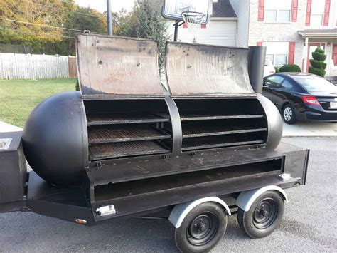 Tru‑infrared™ grills use an emitter plate that sits above the flames and below the grates, locking in flavor and making food juicier. The Low & Slow Barbecue BBQ Guide — Gentleman's Gazette