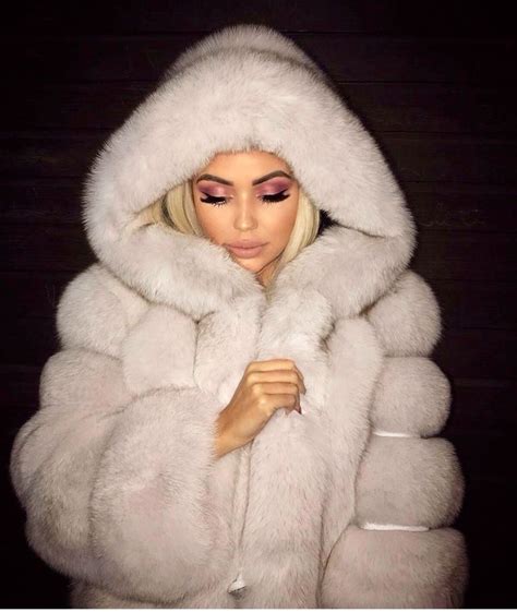 ⊱ɛʂɬཞɛƖƖą⊰ fur coat outfit fox fur coat coat outfits winter outfits fur coats fur fashion