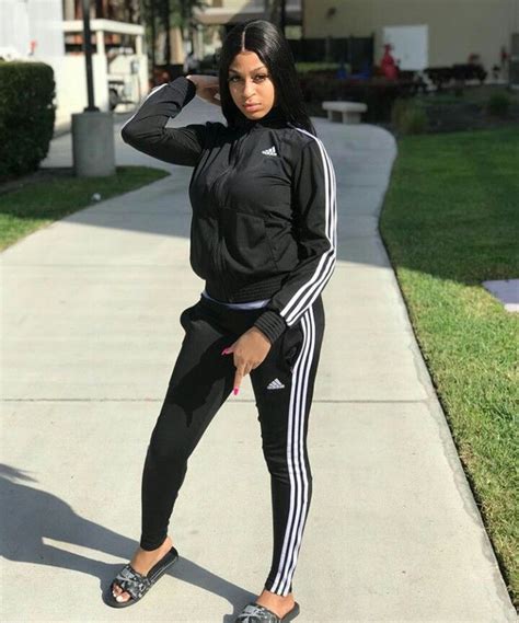 Pin By Queeenly On B A D D I E S ‍♀️ Sweat Suits Outfits Adidas