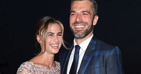 Gli spiegherà che il cagliari, di cui barella è grande tifoso dei rossoblu (ha detto no al napoli perché tra le due tifoserie c'è una rivalità durissima) preferisce. The PAN and Twitter - Ruetir