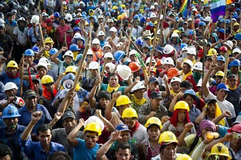 wftu solidaridad internacional con la huelga nacional de los trabajadores mineros del perú