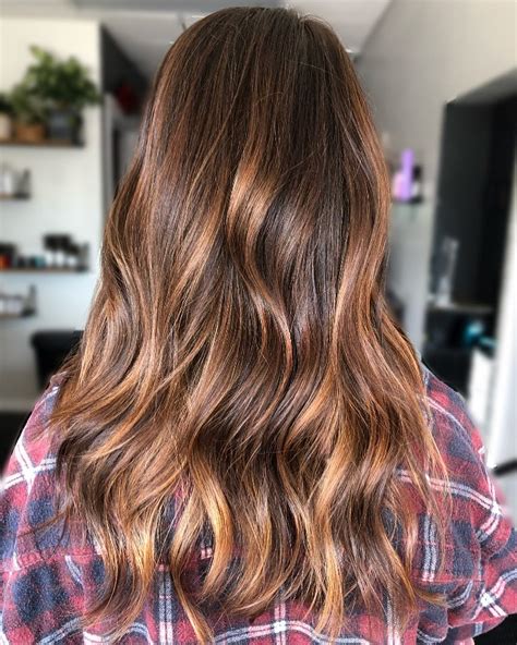 Stunning Examples Of Caramel Balayage Highlights For
