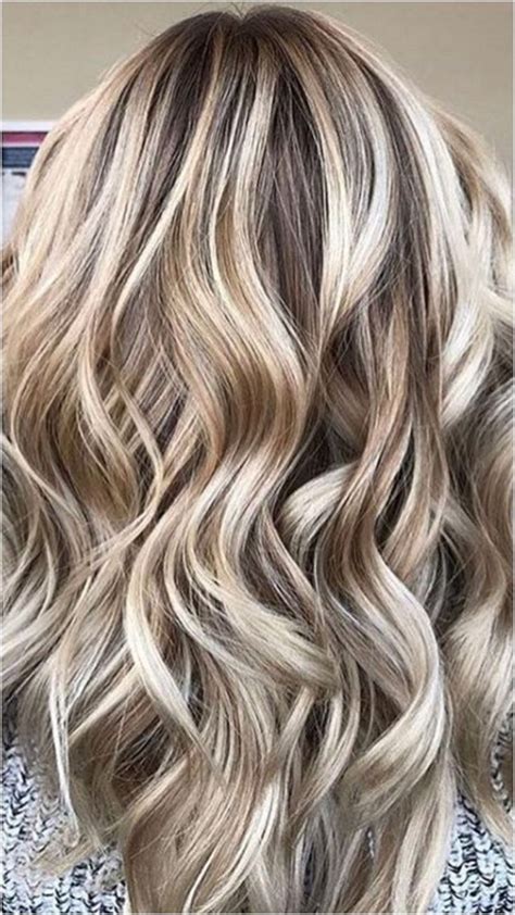 Beautiful Winter Blonde Hair Color Outfitrend Metallic Hair Top