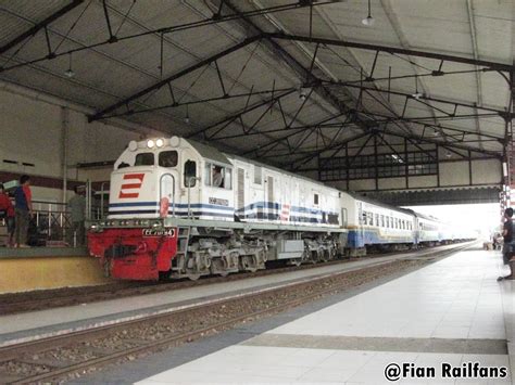 Pada masa ppkm darurat, kai melakukan penyesuaian jumlah operasional kereta api. KA Sancaka Surabaya Gubeng (SGU) - Yogyakarta (YK) | Fian ...