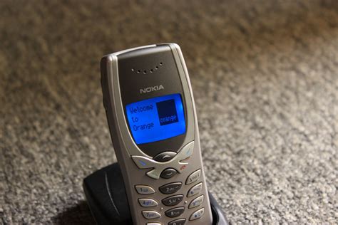 Điện Thoại Nokia 8250 Chính Hãng Giá Rẻ Tại Hà Nội