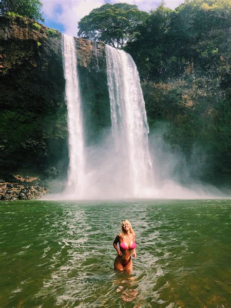 Wailua Falls In Kauai Rpics