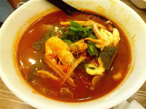 Cheesy char kuey teow 1st in malaysia! 50 Thai must eat Thai dishes - SPICE THINGS UP WITH THE ...