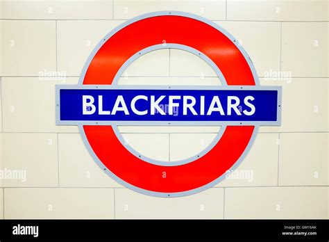 London England Uk London Underground Sign Blackfriars Station Stock