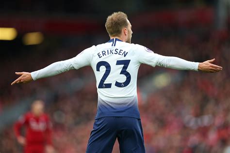 Christian dannemann eriksen (* 14.februar 1992 in middelfart) ist ein dänischer fußballspieler.er steht seit 2020 bei inter mailand unter vertrag und ist seit 2010 dänischer nationalspieler Tottenham fans react to Christian Eriksen's display ...