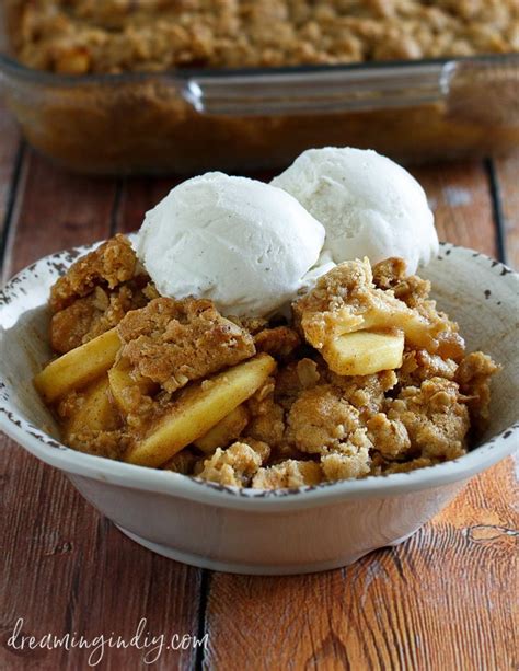 The Best And Easiest Classic Apple Crisp Dessert Recipe Dreaming In Diy
