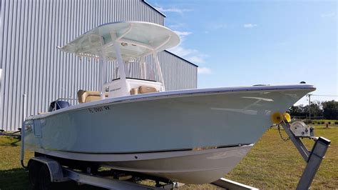 2017 Used Sea Hunt Ultra 235 Se Center Console Fishing Boat For Sale