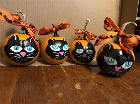 Painted Pumpkin Cats Pumpkin Art Project Painted Pumpkins Halloween
