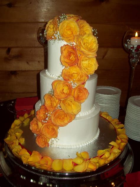 Towle introduced the brand in 1887, and named it in honor of his childhood hero and true american icon, president abraham lincoln. Brown Sugar Custom Cakes: Military Wedding