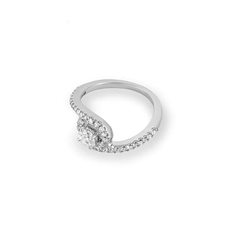 White Gold Round Brilliant Cut Diamond Ring 032ct Ivs2 Rich Diamonds