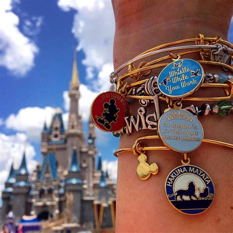 The Most Instagram Worthy Spots In Disney World Disney World Pictures