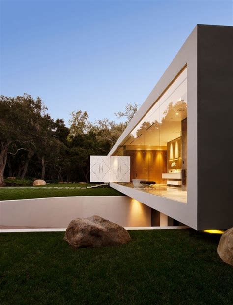 California Most Minimalist House