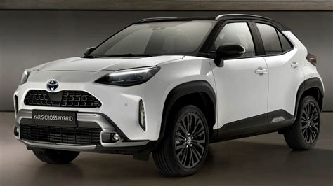 Toyota Yaris Cross Adventure Nuevo SUV híbrido con tracción en las