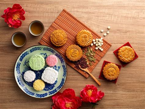 This specially crafted promotion runs for a limited period only. Mooncakes by Zuan Yuan Chinese Restaurant | Moon cake ...