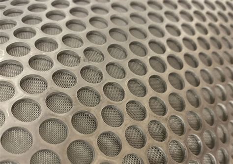 Perforated Plate Round Hole Staggered Serrated And Non Slip Raised
