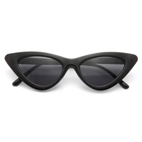 Kendall Jenner Style Cat Eye Celebrity Sunglasses Cosmiceyewear