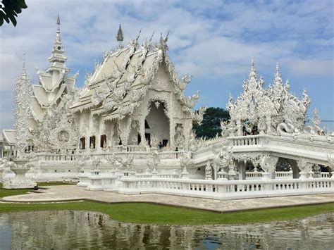 The incredible White Temple in Chiang Rai, Thailand. : travel