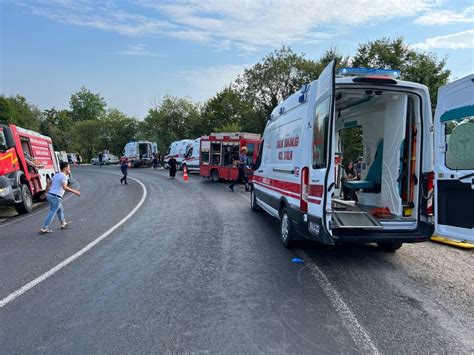 Bursada tur otobüsü kaza yaptı Türçin Haber Ajansı