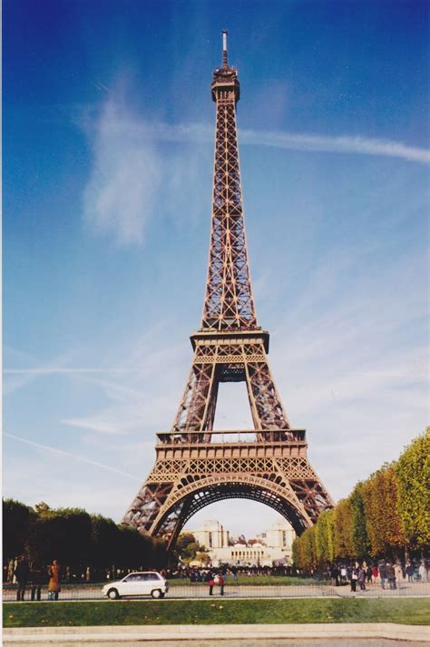 Pissed off in Paris: Everything Eiffel Tower