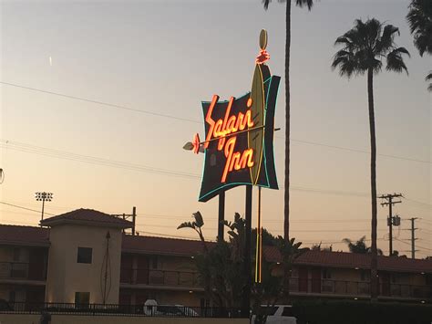 The Safari Court in The Incredibles 2 is based off of the Safari Inn