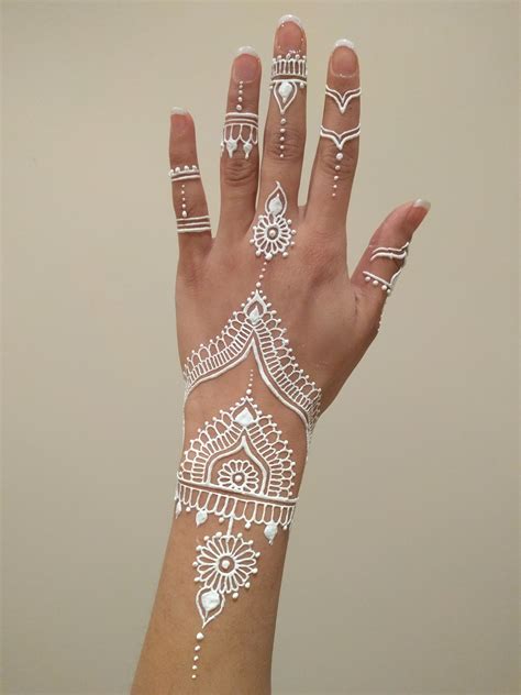 Mehndi Byfarrah Portfolio White Henna Tattoo White Henna Designs