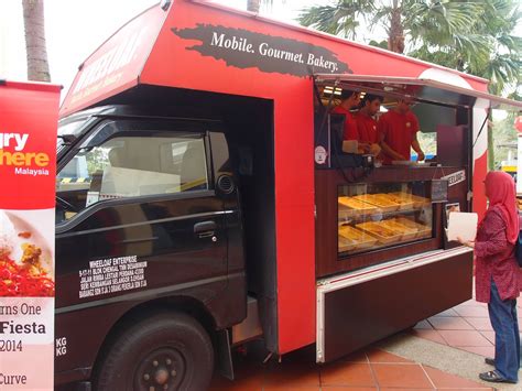 Makan truck aims to promote food trucks in malaysia while spreading the word about great food. Best Restaurant To Eat - Malaysian Food Blog: Truck Street ...