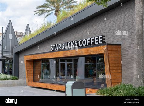 Coffee Shop Exterior Hi Res Stock Photography And Images Alamy
