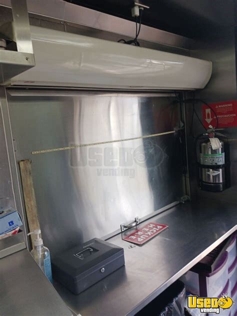 Fully Equipped Chevy P30 Diesel Step Van Kitchen Food Truck With Pro