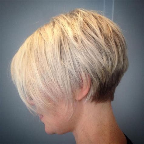 20 Collection Of Two Tone Stacked Pixie Bob Haircuts