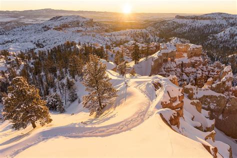 Good Morning Utah A Fresh Blanket Of Snow Coats The Red Rocks Of Bryce