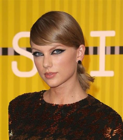 Taylor Swift Files Countersuit Against David Mueller Fired Radio Host Allegedly Groped T Swift