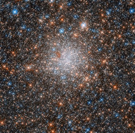 Imagen De La Nasa Del Día October 19 2018 Hubble Spies Glittering Star