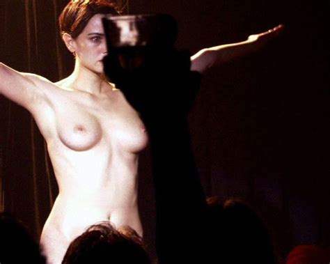 Mia Kirshner Nude Pics Porn Video And Scenes Scandal Planet